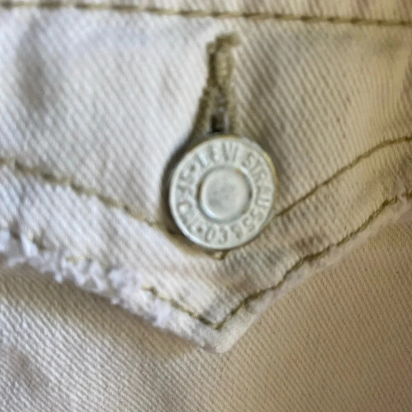 Vintage Levi’s 504 Y2K Low Rise Slouch Flare Leg Jeans in Cream size 20M - Picture 4 of 9
